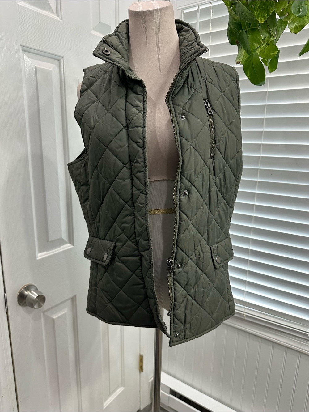 Joe Fresh Quilted Olive Green Sleeveless Vest